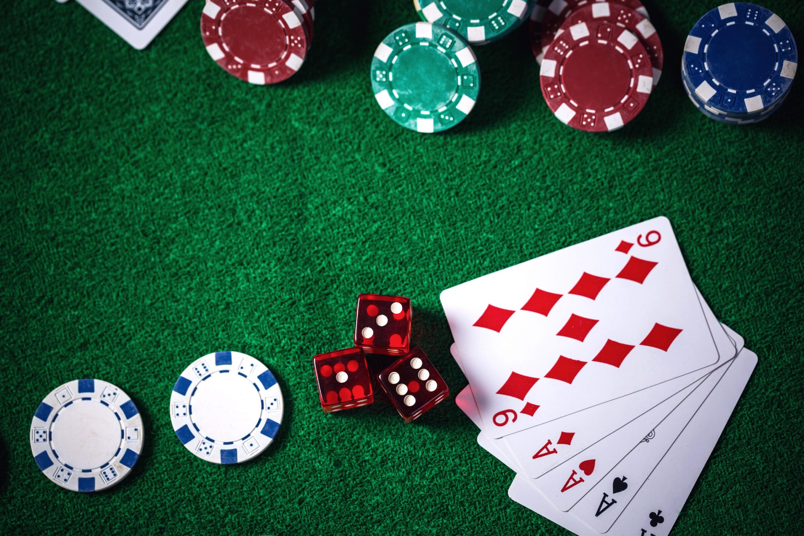 Can online gambling be a source of income?